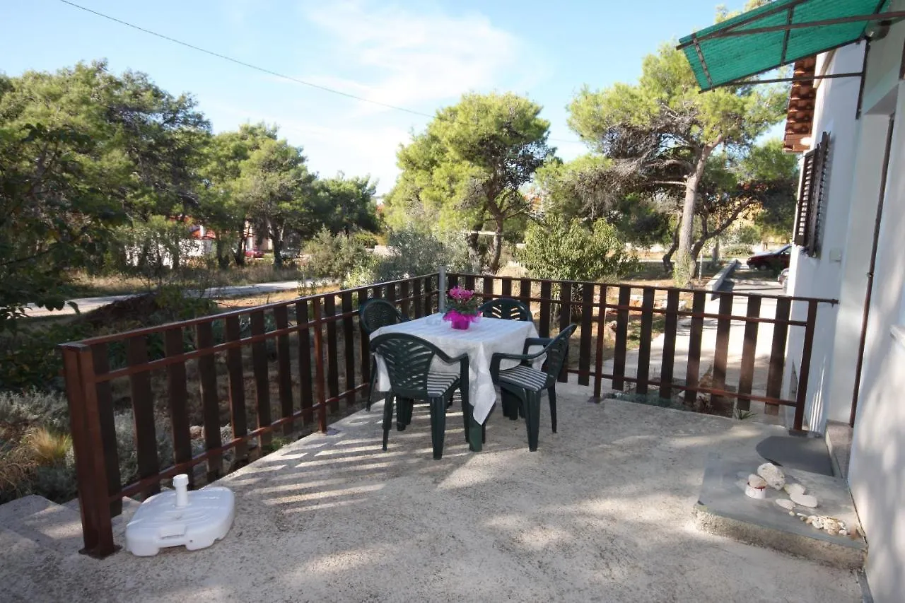Apartments With Wifi Pomer, Medulin - 7294